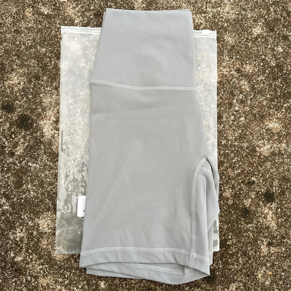 Solid Color High Waist Yoga Shorts Squat Proof With Pocket