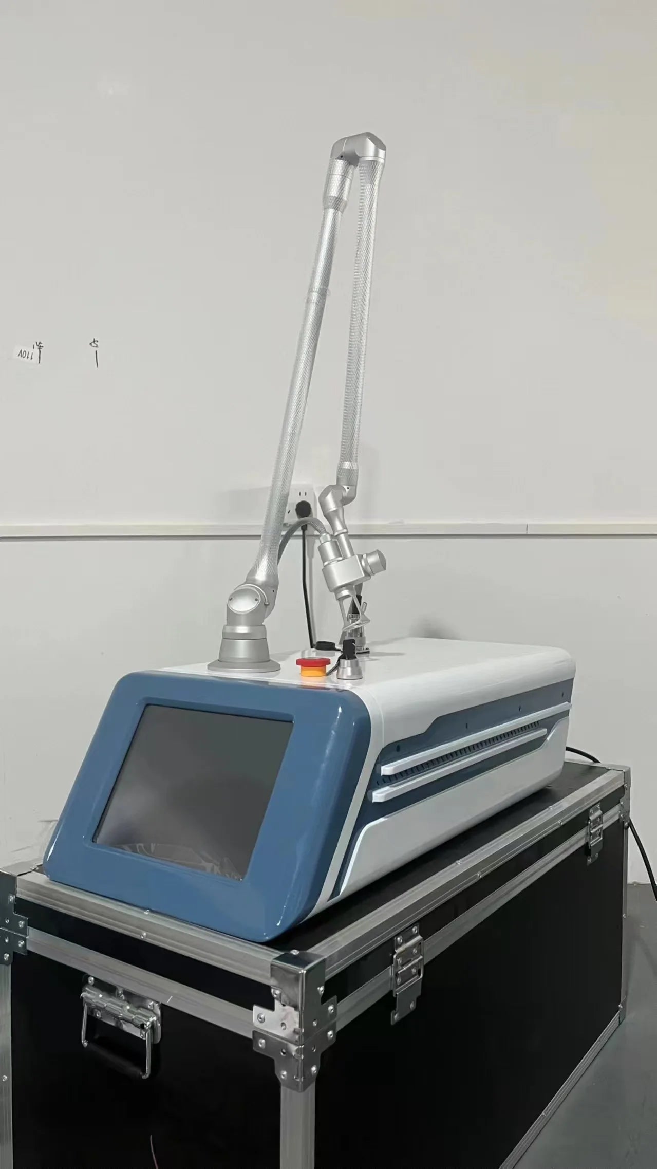 New Portable Fractional CO2 Laser Fotona Mini Skin Treatment
