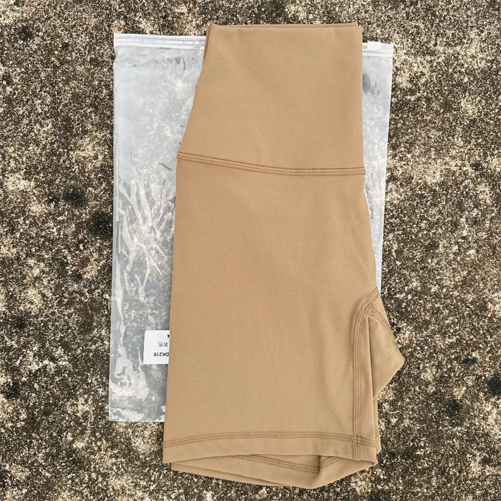 Solid Color High Waist Yoga Shorts Squat Proof With Pocket