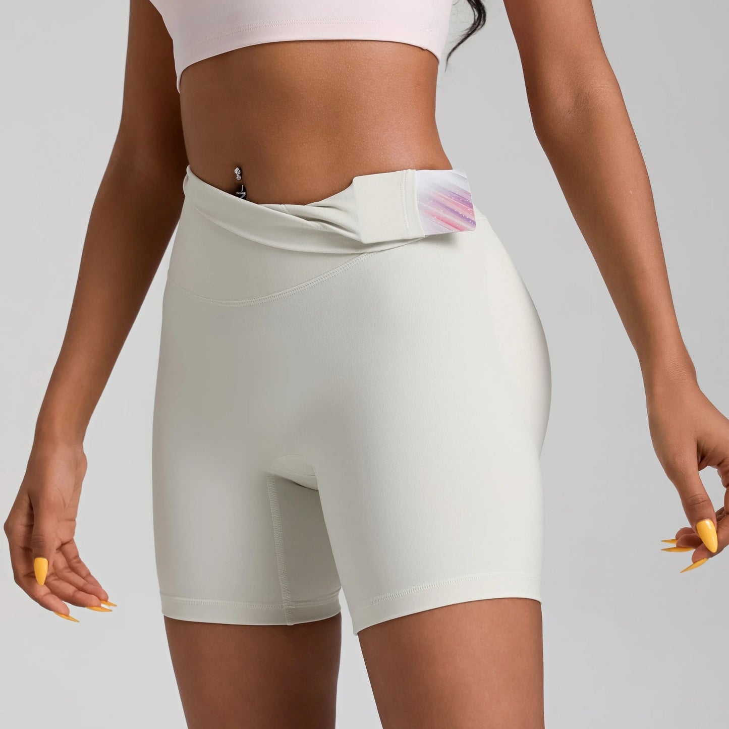 Solid Color High Waist Yoga Shorts Squat Proof With Pocket