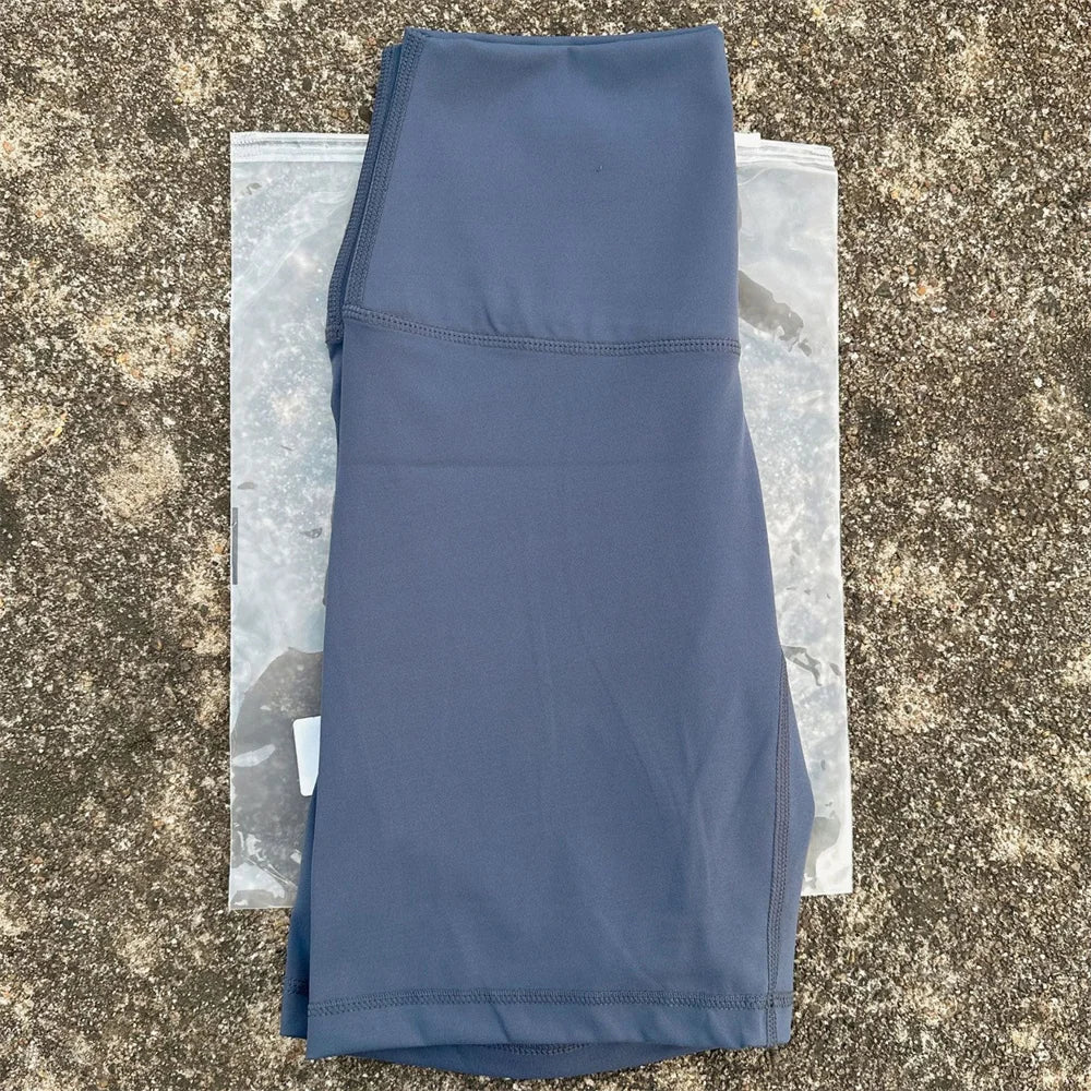 Solid Color High Waist Yoga Shorts Squat Proof With Pocket