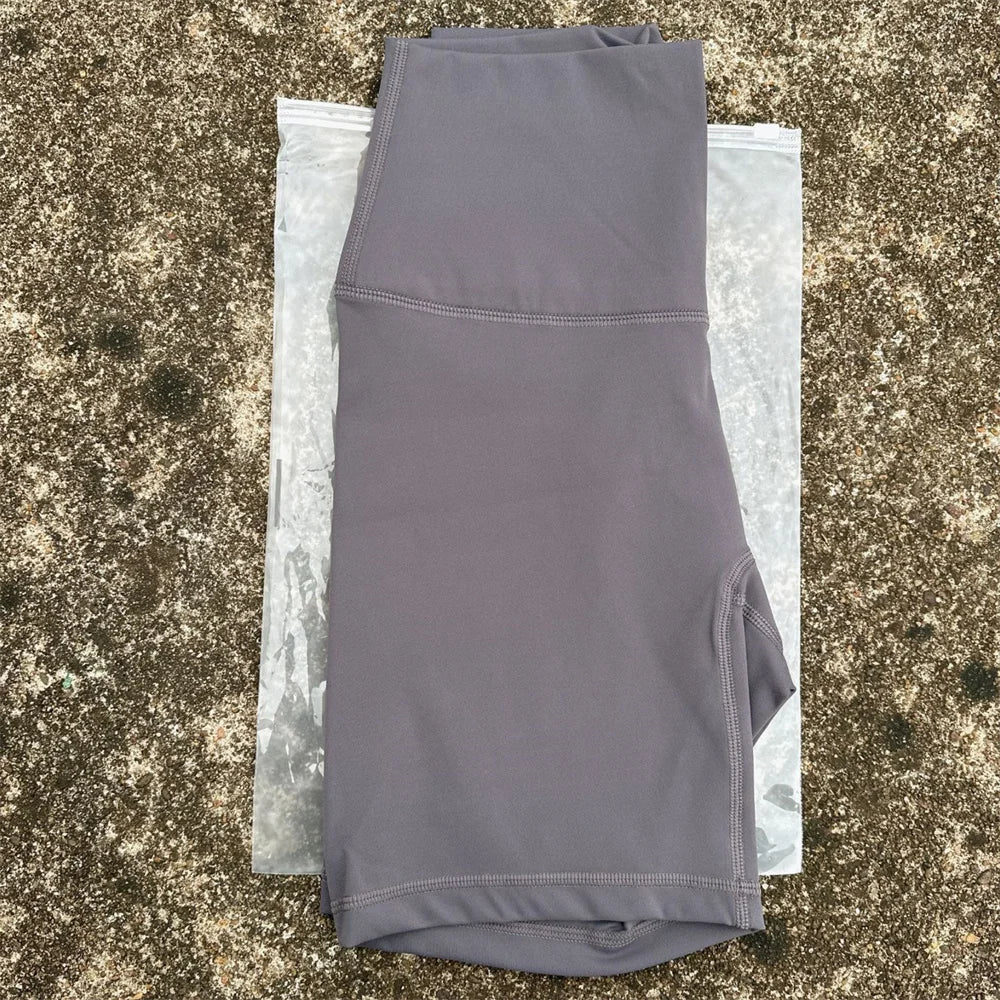 Solid Color High Waist Yoga Shorts Squat Proof With Pocket